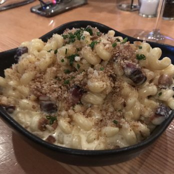 Dunstan Tap & Table - Mac and cheese with bacon - Burgers Near Me - Scarborough, Maine Dunstan Tap & Table - Mac and cheese with bacon - Burgers Near Me - Scarborough, Maine
