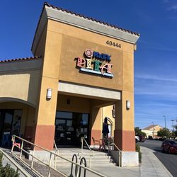 Pacific Pita - Outside