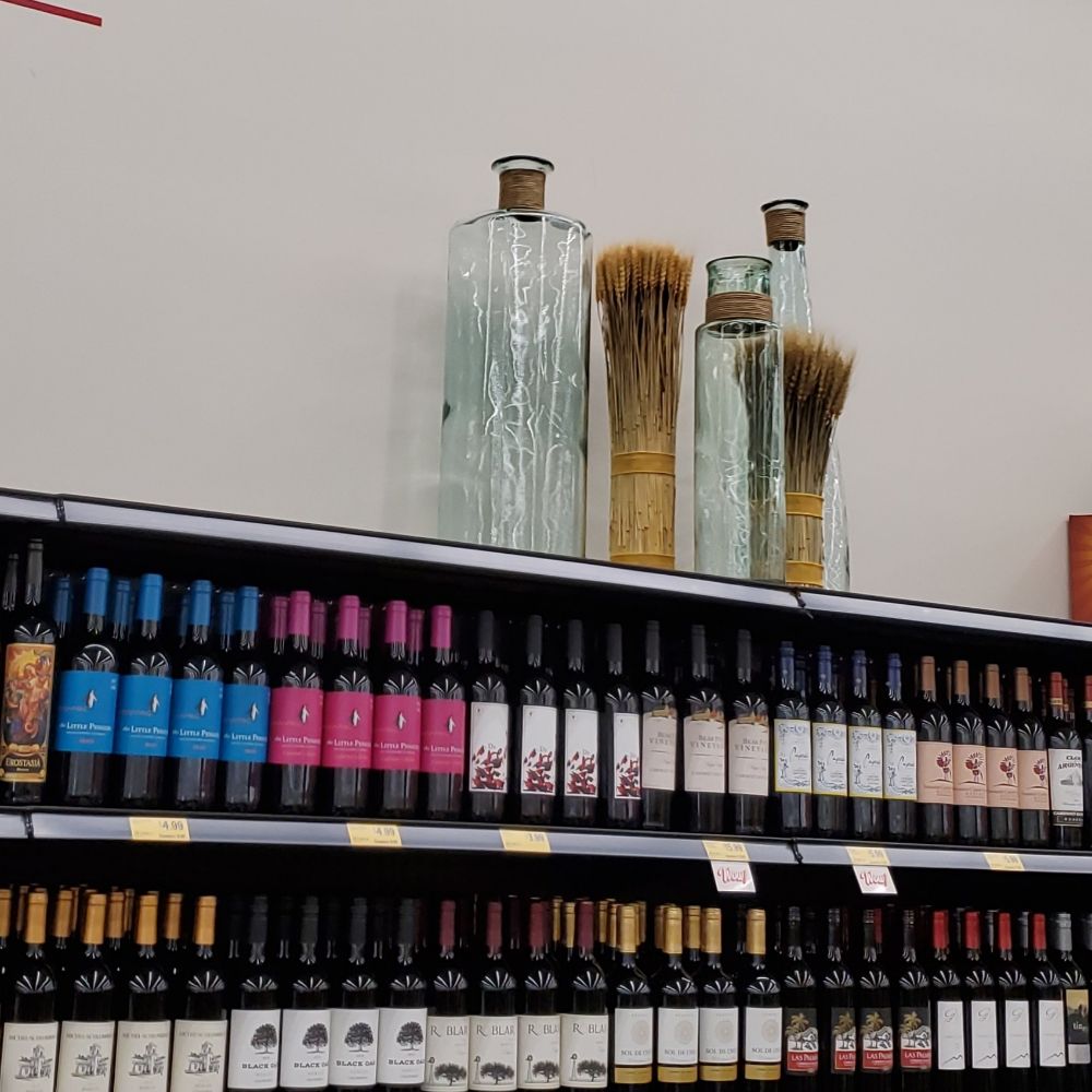 GROCERY OUTLET Updated June 2024 14 Photos 1121 Olive Dr