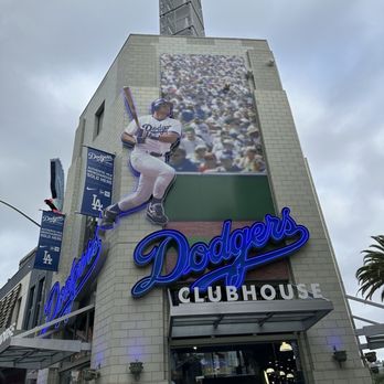 Universal Studios Hollywood - Amusement Parks Near Me - Universal City, California