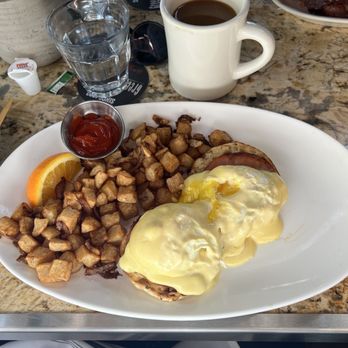 Greenstreet Cafe - Eggs Benedict - Breakfast & Brunch Near Me - Miami, Florida Greenstreet Cafe - Eggs Benedict - Breakfast & Brunch Near Me - Miami, Florida