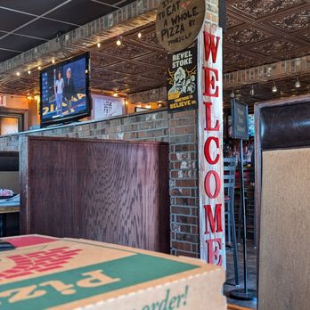 Brickhouse Pizza Pub - Pizza Near Me - Fort Atkinson, Wisconsin Brickhouse Pizza Pub - Pizza Near Me - Fort Atkinson, Wisconsin