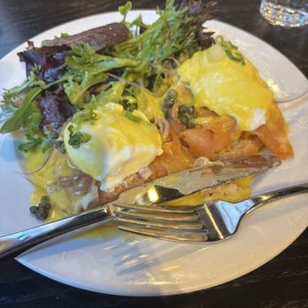Spruce Cafe - Smoked salmon Benedict - Breakfast & Brunch Near Me - Seattle, Washington Spruce Cafe - Smoked salmon Benedict - Breakfast & Brunch Near Me - Seattle, Washington