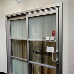 Humble Bee Sugaring Studio - Horizon Ridge - One of two suites at the Horizon Ridge location.