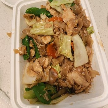 Thai Thai II - Pad See Eauw!!! Beautiful! (half eaten!!) - Thai Near Me - Indialantic, Florida