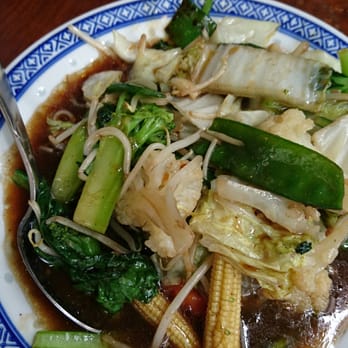 Mae Somjai - Mixed vegetables - Thai Near Me - Amsterdam, New Hampshire