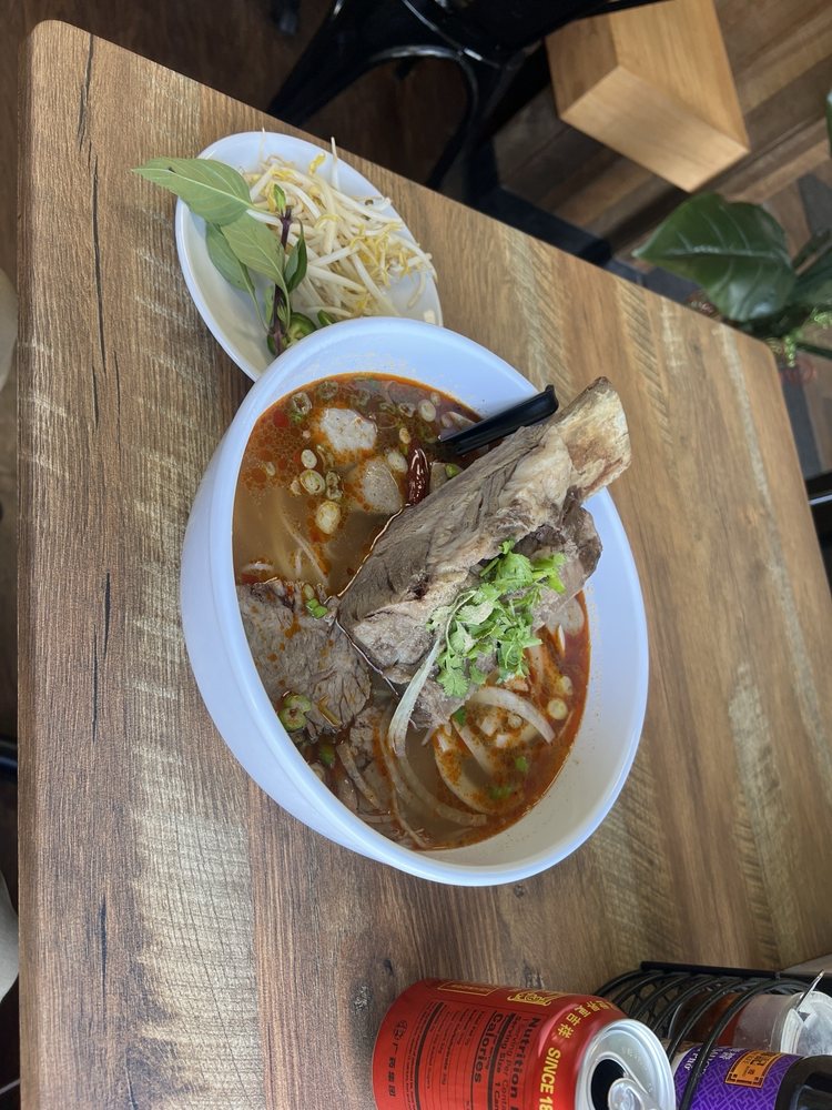 Pho Bemidji Logo