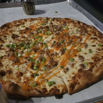 Piece Brewery and Pizzeria - Honey butter fried chicken pizza - Pizza Near Me - Chicago, Illinois Piece Brewery and Pizzeria - Honey butter fried chicken pizza - Pizza Near Me - Chicago, Illinois