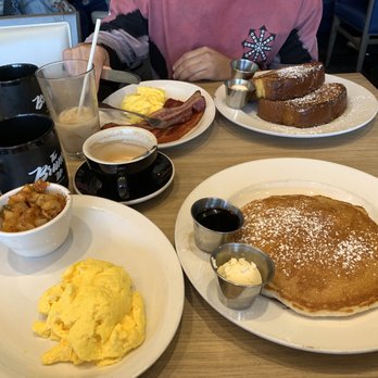 Hash Kitchen - Pancakes eggs potatoes - Breakfast & Brunch Near Me - Chandler, Arizona