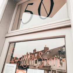Pelo Hairdressing - 50 Winchester Street