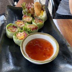 LOVit - Salmon roll (substituted salmon for shrimp)