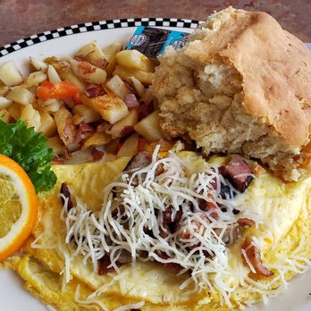 Black Bear Diner Modesto - Bruce's Meat Lover's Omelette (610 cals.) - Diners Near Me - Modesto, California Black Bear Diner Modesto - Bruce's Meat Lover's Omelette (610 cals.) - Diners Near Me - Modesto, California