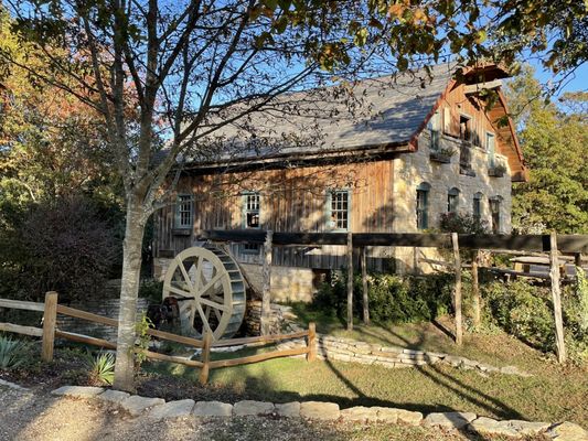 Homestead Heritage by null