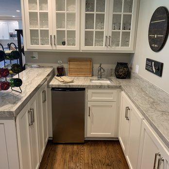 JV Cabinets - After bar with quartzite - Cabinetry Near Me