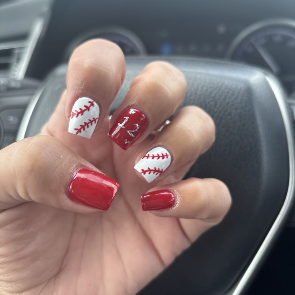 The new nails done at a different salon the day after I paid Patom nails