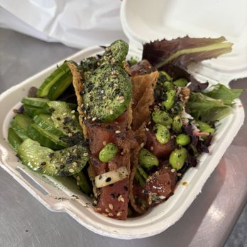 PokiTomik - Shoyu tuna tacos - Poke Near Me - Valley Glen, California PokiTomik - Shoyu tuna tacos - Poke Near Me - Valley Glen, California