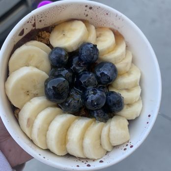 Acai Republic - Medium Açaí Bowl - Juice Bars & Smoothies Near Me - Corona, California