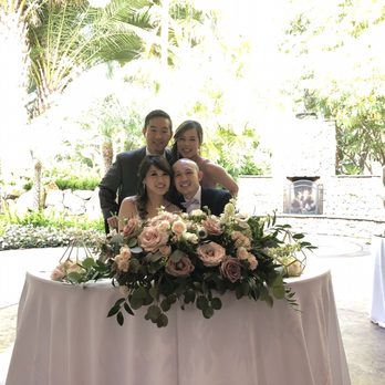Soiree Floral Design - sweetheart table flowers - Wedding Planning Near Me - Murrieta, California Soiree Floral Design - sweetheart table flowers - Wedding Planning Near Me - Murrieta, California