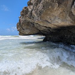 Red Beach Playa Caracas