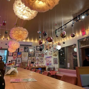 Rukdiew Cafe - Ambiance - Thai Near Me - Portland, Oregon Rukdiew Cafe - Ambiance - Thai Near Me - Portland, Oregon