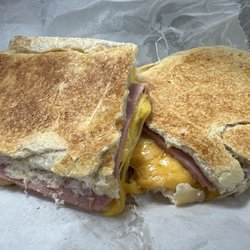 Palo Palito Restaurant - Jamón, queso y huevo
