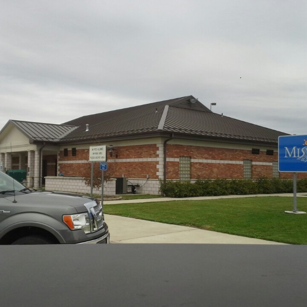 This is an awesome rest area!!!  Sure wish ghis was the NORM...but these are to far and in between anymore!!!!!