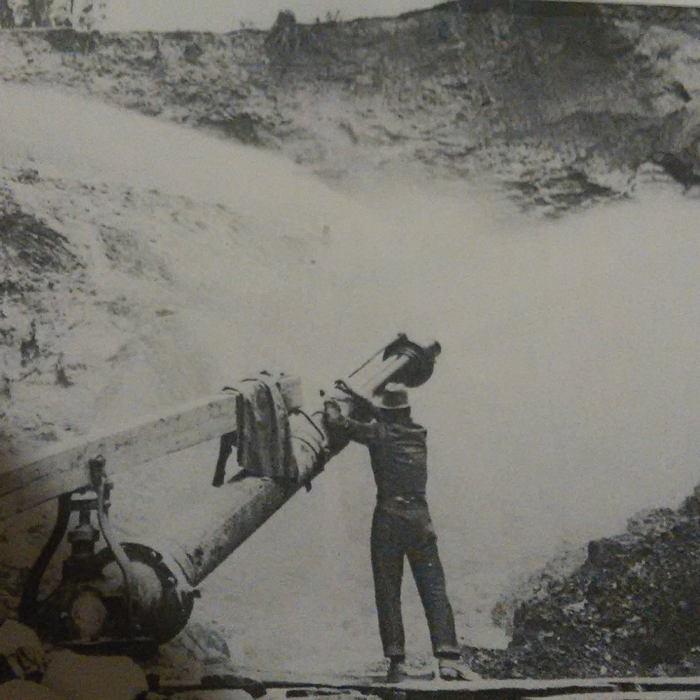 Iron Man Museum - Hydraulic mining with Hendy giant monitor - Museums Near Me - Sunnyvale, California