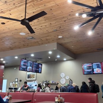 We Cook Pizza and Pasta - Pizza Near Me - Tusayan, Arizona We Cook Pizza and Pasta - Pizza Near Me - Tusayan, Arizona
