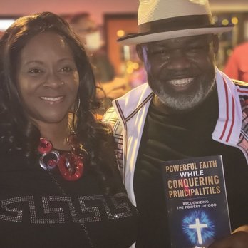 Bowlero Lilburn - Comedian Rodney Perry with author Loraine Trammell - Venues & Event Spaces Near Me - Lawrenceville, Georgia