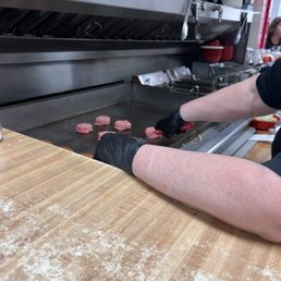 Cheeseburgers on the grill Hamburgers Cheeseburgers on the grill Hamburgers