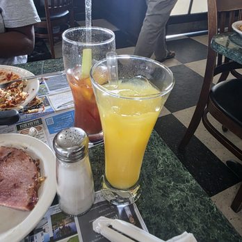 Metro Diner - Bloody Mary, and a Screwdriver - Breakfast & Brunch Near Me - Jacksonville Beach, Florida Metro Diner - Bloody Mary, and a Screwdriver - Breakfast & Brunch Near Me - Jacksonville Beach, Florida