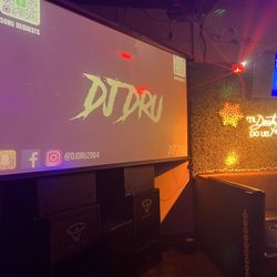 Roxy Sports Bar - Big Screen