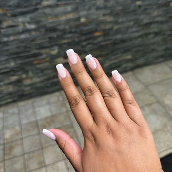 NAILàCARTE - Gold Coast - Gelx French nails - Nail Salons Near Me - Chicago, Illinois