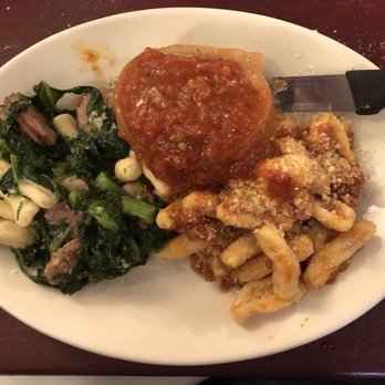 Dominick's Restaurant - Italian Near Me - Bronx, New York