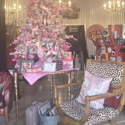 Voodoo's Hair Salon - Always got the best decorations to view while waiting on the couch or under the dryer