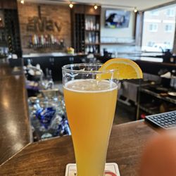 The Mav Kitchen & Tap House - The Mav Bar