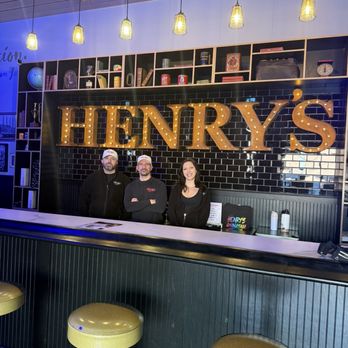 Henry's Gymnasium - Chris and his amazing staff.  View of the drink bar. - Gyms Near Me - Seattle, Washington