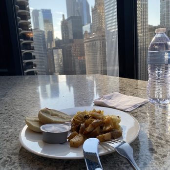 The Westin Chicago River North - Executive lounge breakfast - Hotels Near Me - Chicago, Illinois The Westin Chicago River North - Executive lounge breakfast - Hotels Near Me - Chicago, Illinois