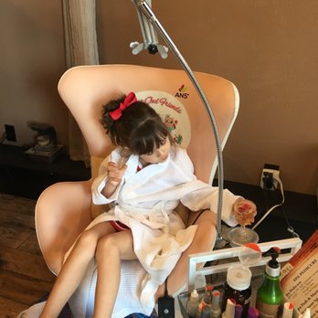 Milan Nails & Spa - Nail Salons Near Me - Fresno, California