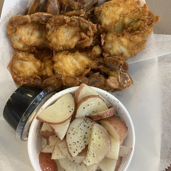 I Got Your Crabs - Soft Shells and Steamed Potatoes. - Seafood Near Me - Kitty Hawk, North Carolina