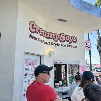Creamy Boys - line outside - Ice Cream & Frozen Yogurt Near Me - Hermosa Beach, California