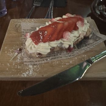 U :Dessert Story - Strawberry crowaffle. - Desserts Near Me - Berkeley, California U :Dessert Story - Strawberry crowaffle. - Desserts Near Me - Berkeley, California
