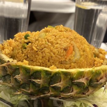 Banana Leaf Restaurant - Veggie Pineapple Fried Rice ($18) - Singaporean Near Me - Milpitas, California Banana Leaf Restaurant - Veggie Pineapple Fried Rice ($18) - Singaporean Near Me - Milpitas, California