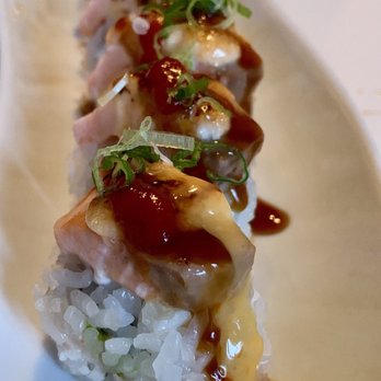 Umi Sushi - Sushi Bars Near Me - Jacksonville, Oregon