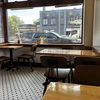 Rocket Baby Bakery - Seating - Bakeries Near Me - Wauwatosa, Wisconsin