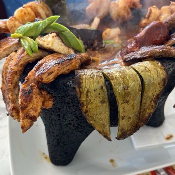 La Casa Del Marisco Rafaelas - Azteca molcajete - Seafood Near Me - Vista, California La Casa Del Marisco Rafaelas - Azteca molcajete - Seafood Near Me - Vista, California