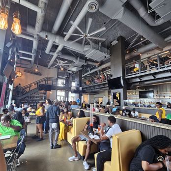 Local Tap & Table - Inside - Cajun/Creole Near Me - Dallas, Texas