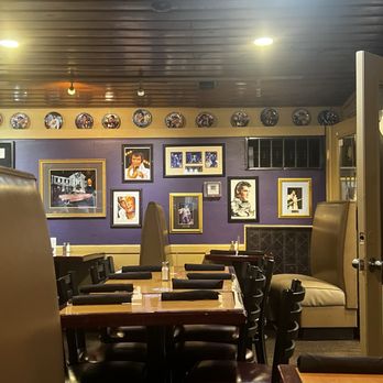 Marlowe's Ribs & Restaurant - Dining room - Barbeque Near Me - Memphis, Tennessee Marlowe's Ribs & Restaurant - Dining room - Barbeque Near Me - Memphis, Tennessee
