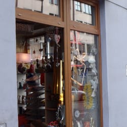 Hot Stuff Store - Wejście do sklepu.