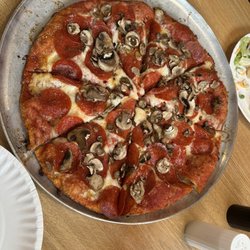 Fultanos Pizza - Small Large or big medium?